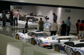 Porsche Museum auto-emotion.net